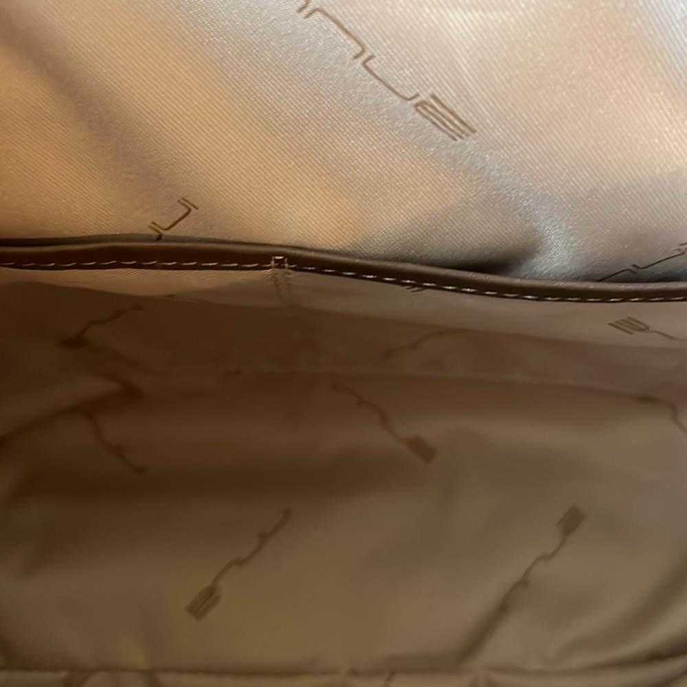INNUE ITALY HANDBAG - Picture 9 of 10